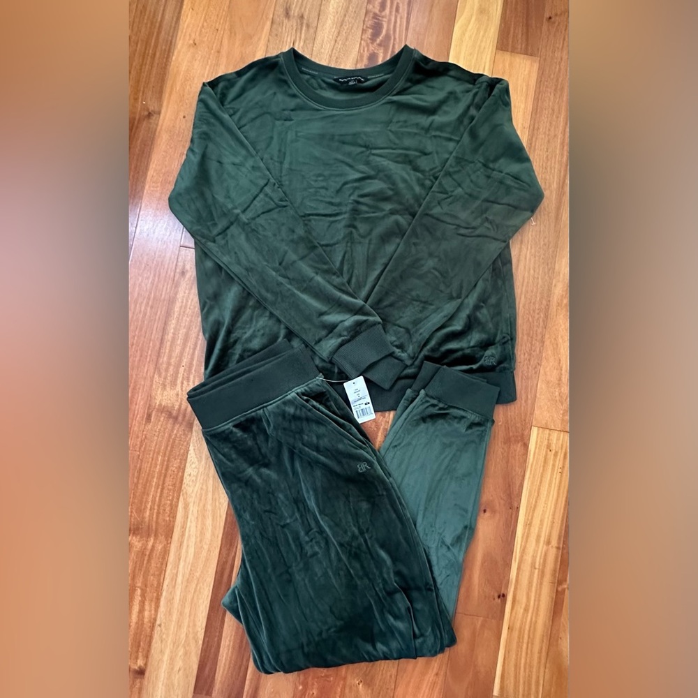 NEW Banana Republic Velour Sweatshirt & Joggers 2 Piece Set